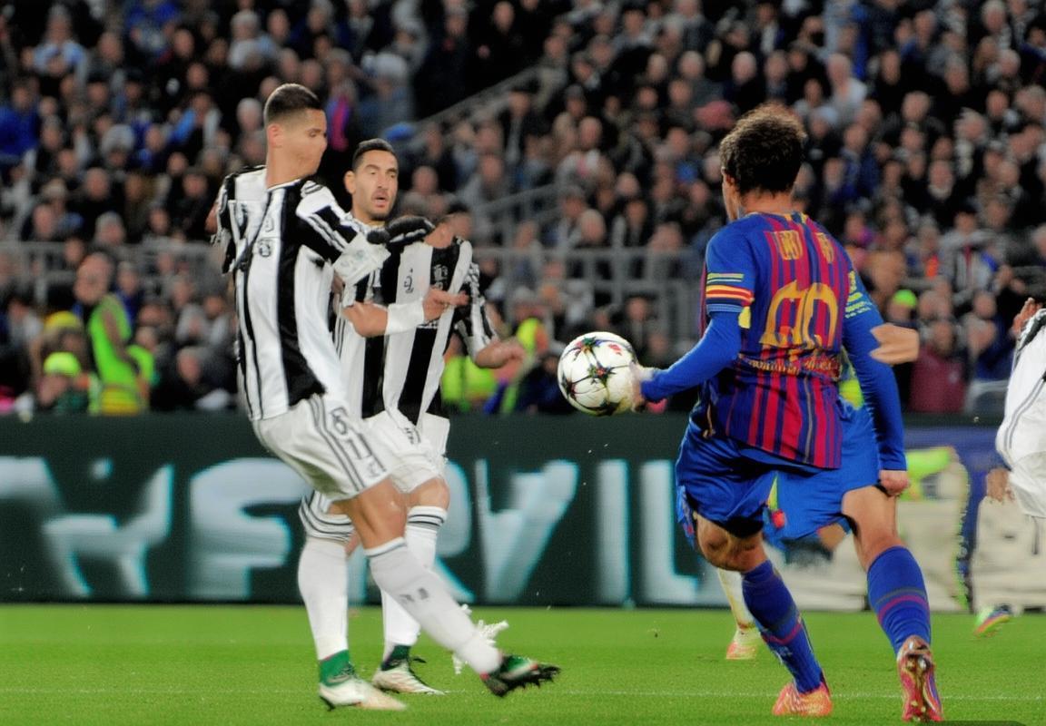 巴塞罗那VS尤文图斯：巅峰对决前瞻与战术分析(图3)